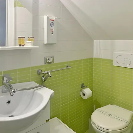 La Piazzetta B&B 지아르디니낙소스