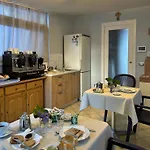 La Piazzetta 4*