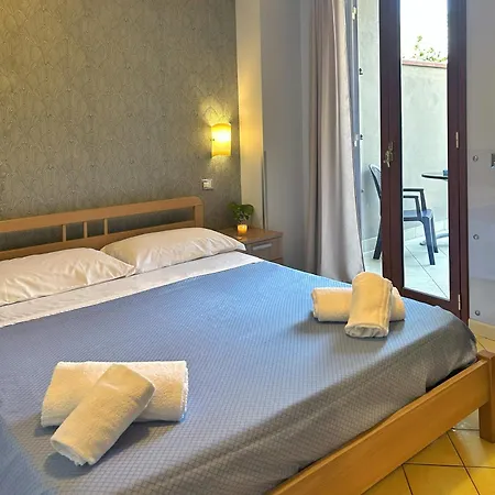 La Piazzetta * Giardini-Naxos